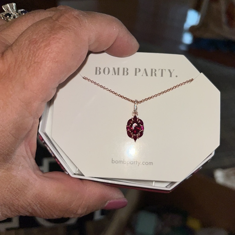 The Zabrielle necklace- Bomb Party necklace.